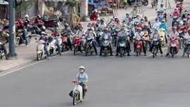 Xe máy vượt đèn đỏ phạt bao nhiêu tiền.