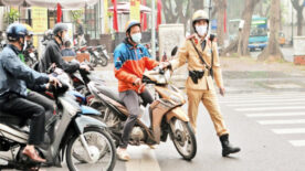 Lỗi vượt đèn đỏ bao nhiêu tiền?