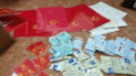 Làm giả giấy tờ của cơ quan, tổ chức