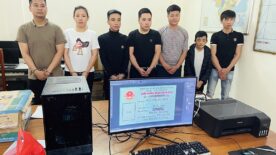 lấy cắp thông tin cá nhân để vay tiền
