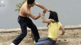 Bạo hành gia đình chồng đánh vợ