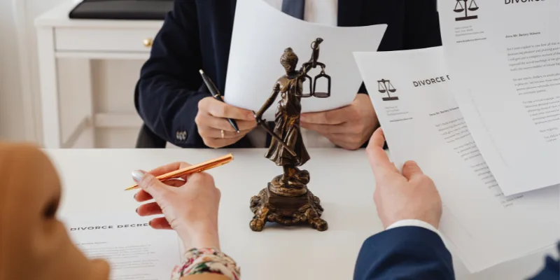 Chia tài sản sau ly hôn, vợ và chồng ai nhận nhiều hơn?