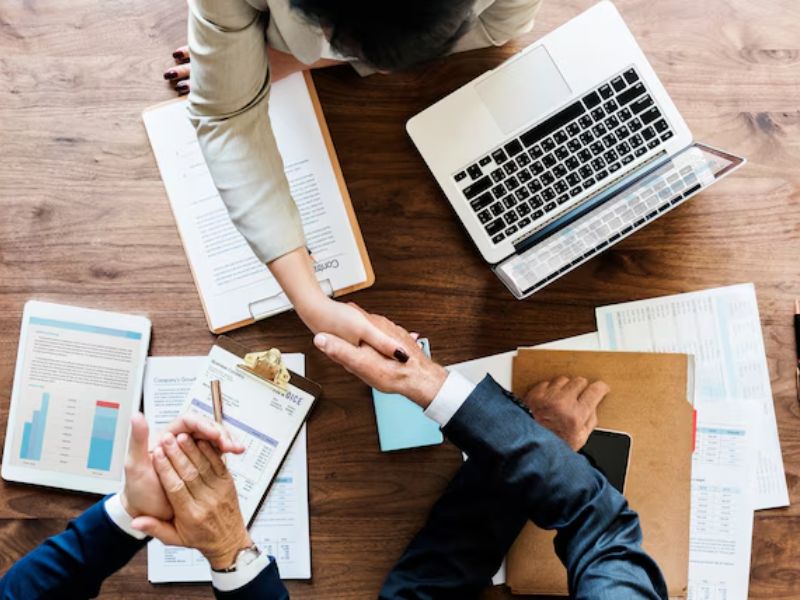 Bãi bỏ luật kinh doanh trái phép giúp tạo điều kiện cho nhiều doanh nghiệp.