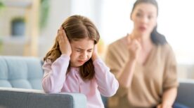 Xâm phạm tinh thần trẻ em có thể để lại những tổn thương sâu sắc.