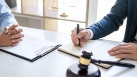 Chi phí thuê luật sư tư vấn phụ thuộc vào nhiều yếu tố.