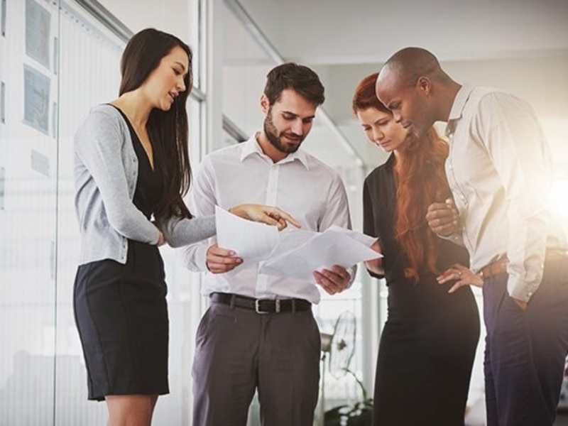 Vi phạm quyền bình đẳng trong kinh doanh là gì? Việc đảm bảo bình đẳng trong kinh doanh cần có sự phối hợp chặt chẽ giữa Nhà nước, doanh nghiệp và người dân.