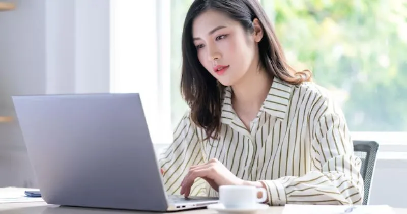 Thủ đoạn làm giả giấy tờ ngân hàng là gì? Làm sao để tránh bị lừa đảo? Hãy cẩn trọng xác minh các thông tin trước khi thực hiện giao dịch.