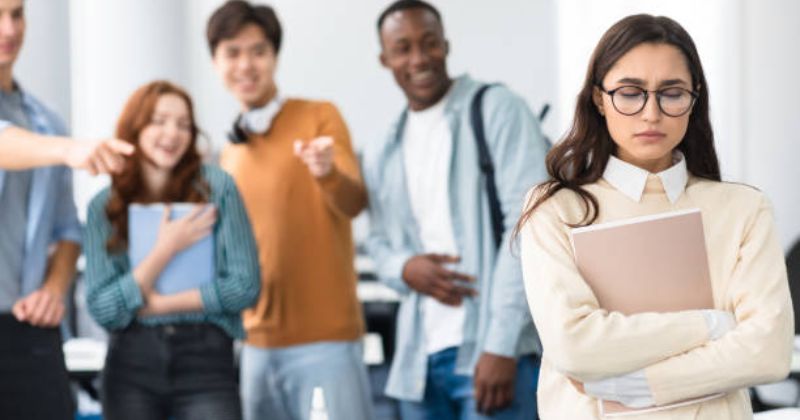 Tội làm nhục người khác theo Điều 155 Bộ luật Hình sự Tội làm nhục người khác theo Điều 155 Bộ luật Hình sự.