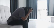 Phát hiện chồng ngoại tình kiện có được không?