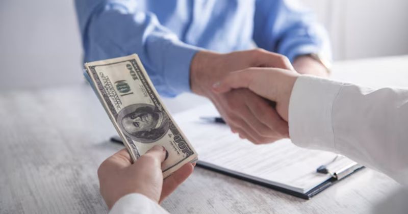  Lạm dụng tín nhiệm chiếm đoạt tài sản xử phạt như thế nào?