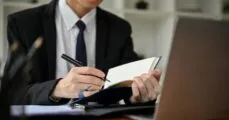 Hành vi cố ý gây thương tích có đi tù không?