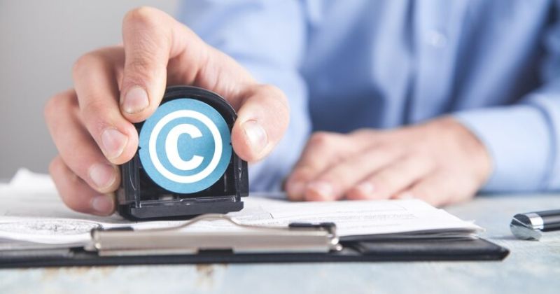 Sao chép tác phẩm mà không được phép của chủ sở hữu có bị phạt tù không? Sao chép tác phẩm là gì?